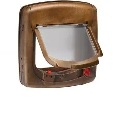 Ușă pentru c&acirc;ine